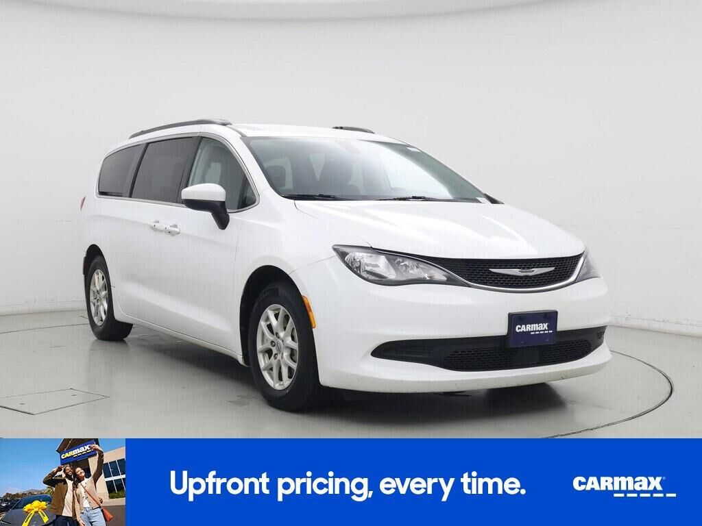 2021 CHRYSLER Voyager