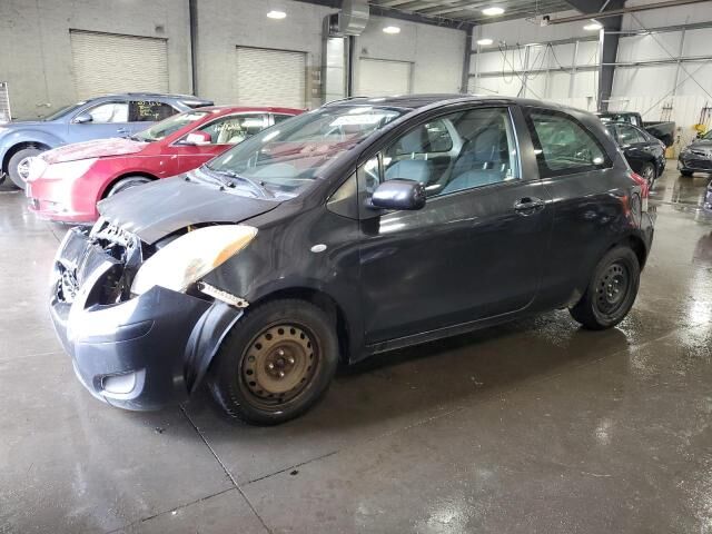 2011 TOYOTA Yaris