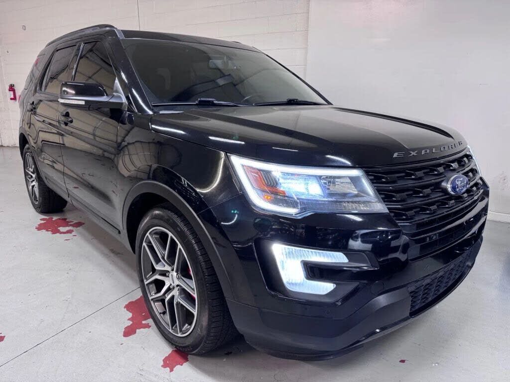 2017 FORD Explorer