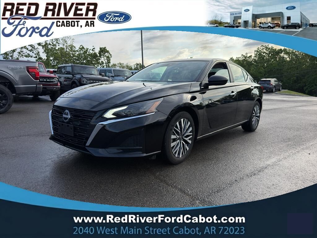 2025 NISSAN Altima