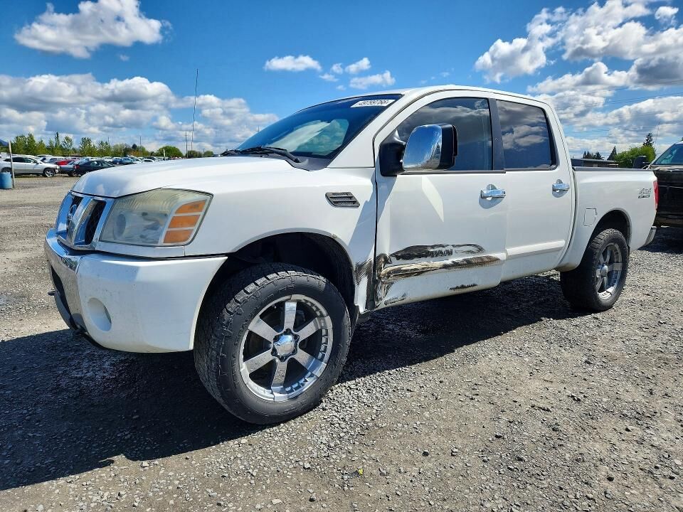 2005 NISSAN Titan