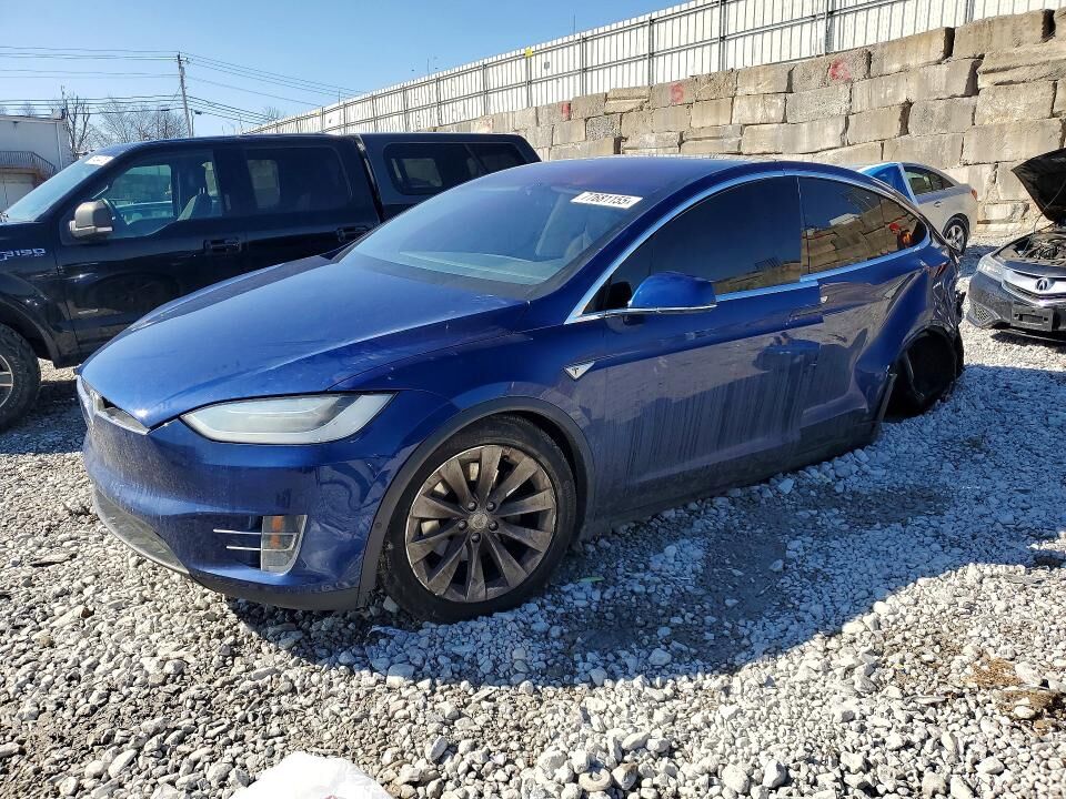 2016 TESLA Model X