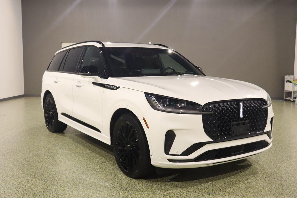2025 LINCOLN Aviator