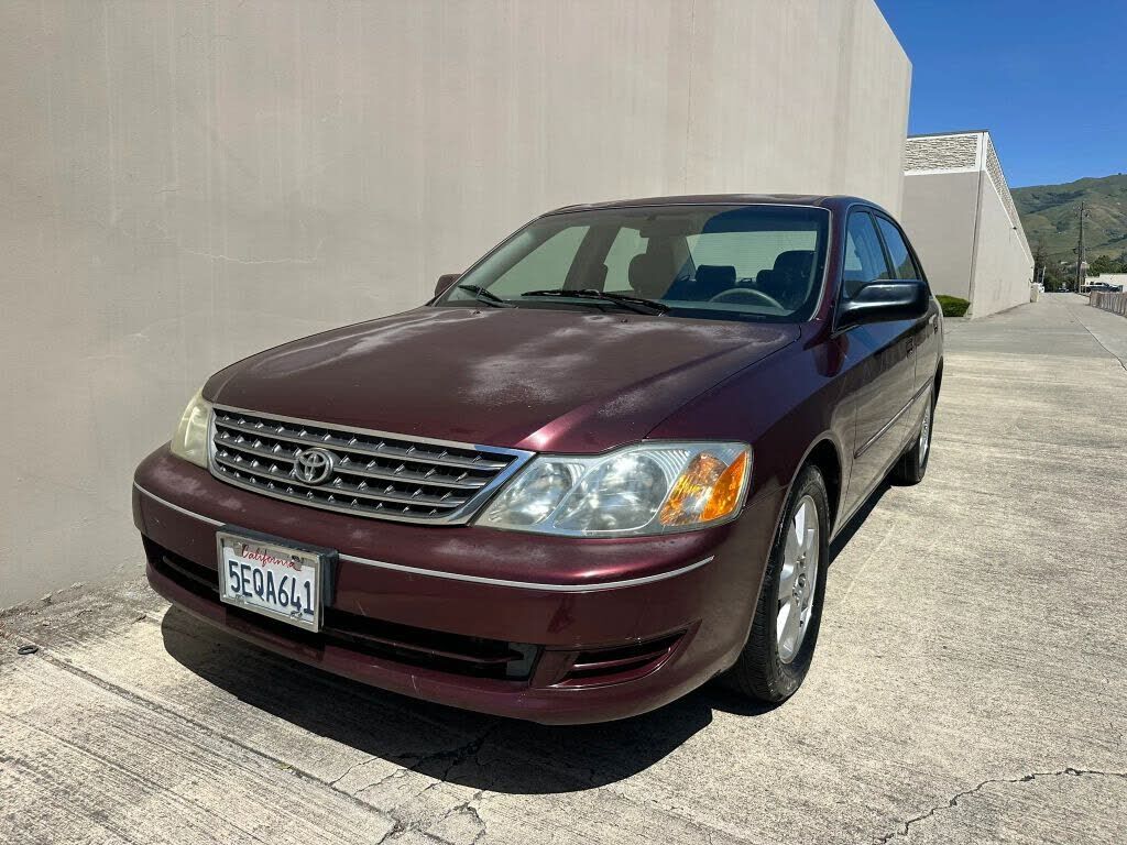 2003 TOYOTA Avalon