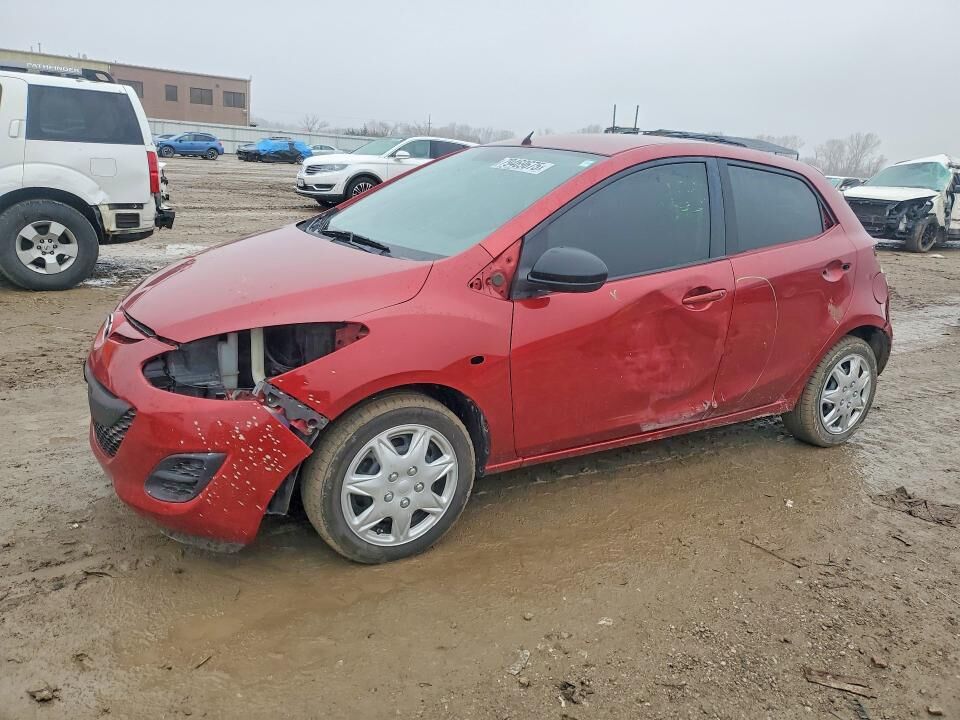 2014 MAZDA Mazda2