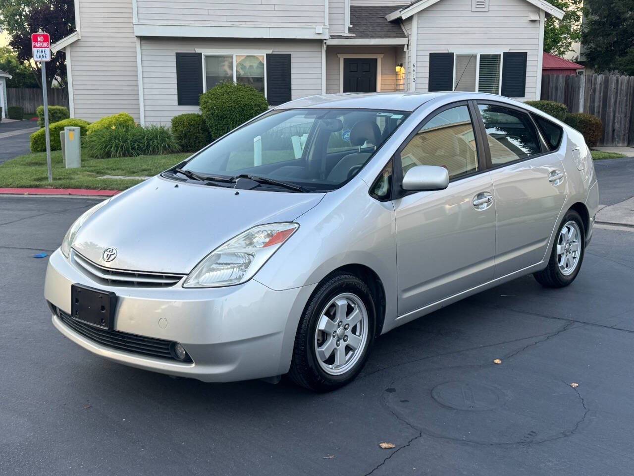 2004 TOYOTA PRIUS