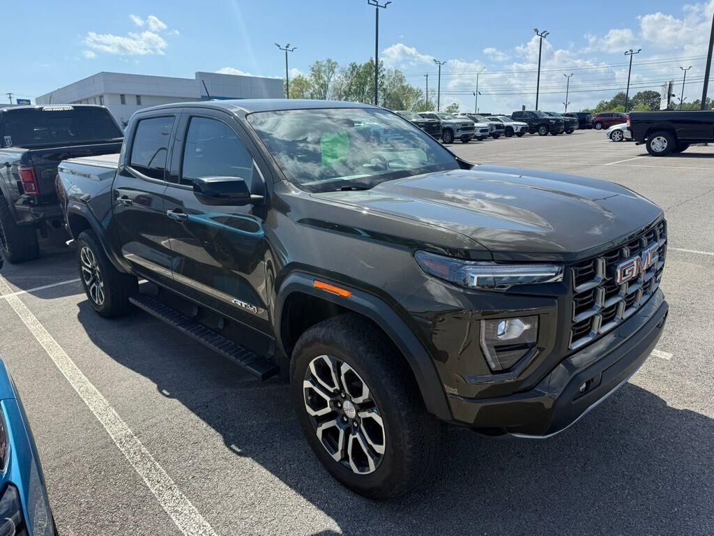 2023 GMC Canyon