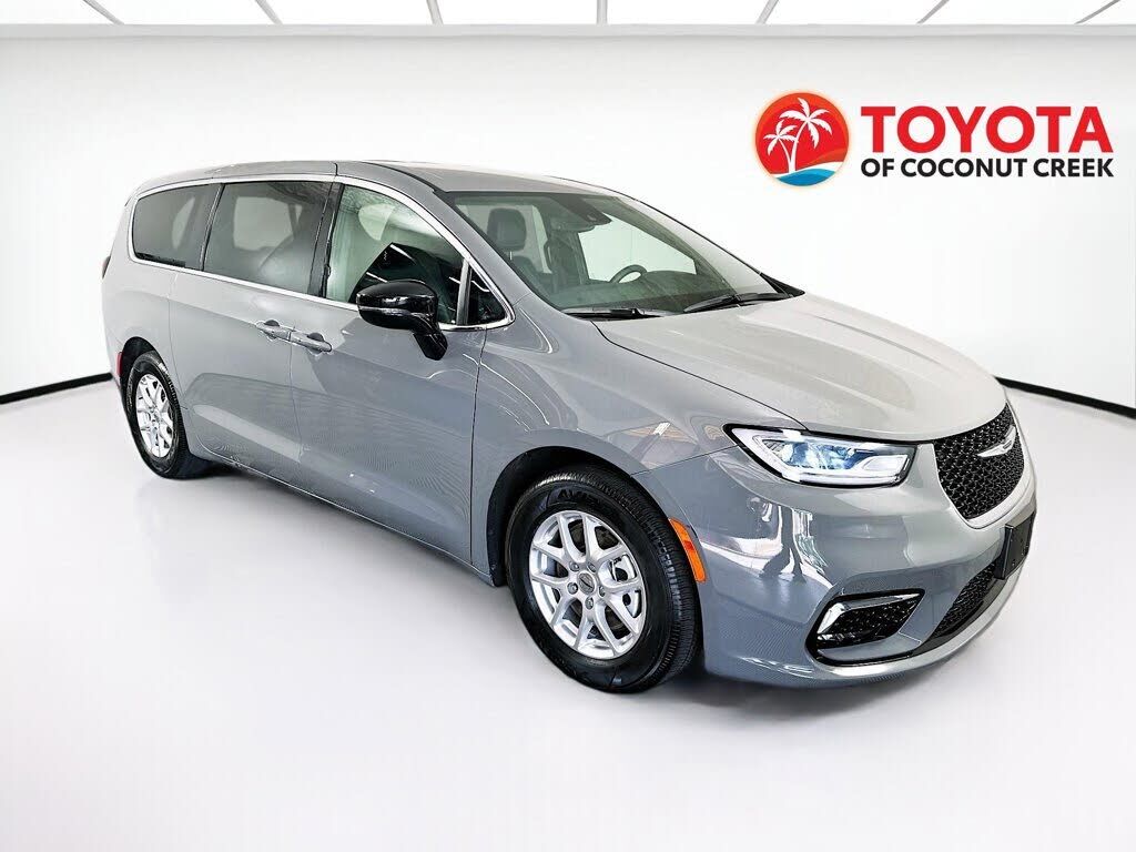 2025 CHRYSLER Pacifica