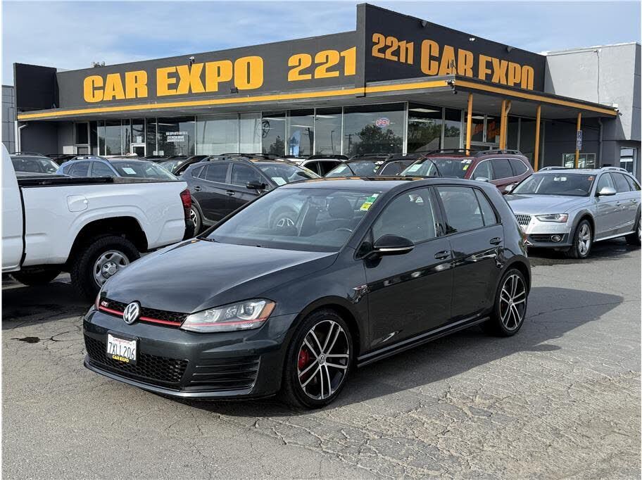 2017 VOLKSWAGEN Golf GTI