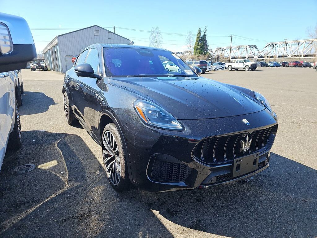 2023 MASERATI Grecale