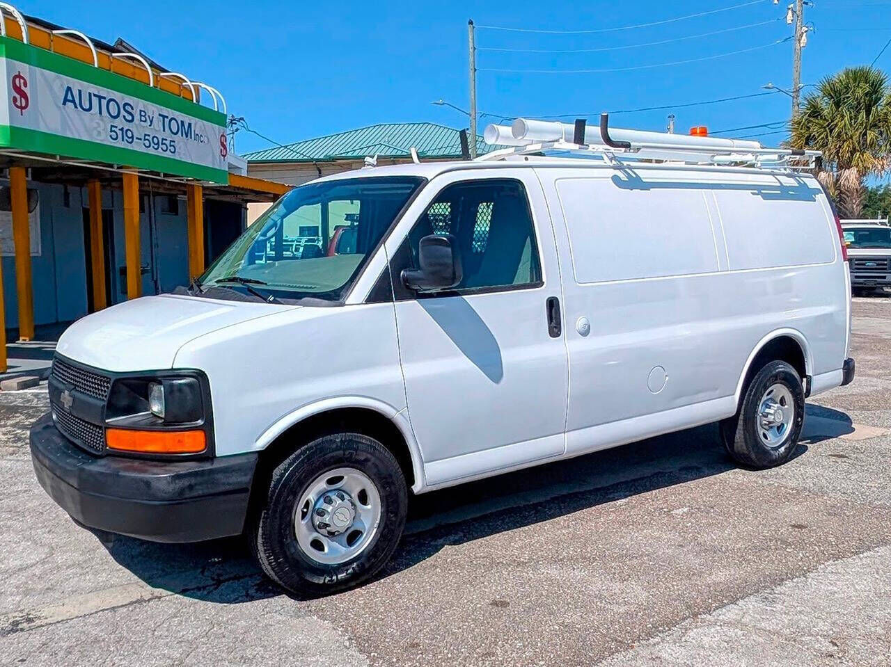 2011 CHEVROLET Express