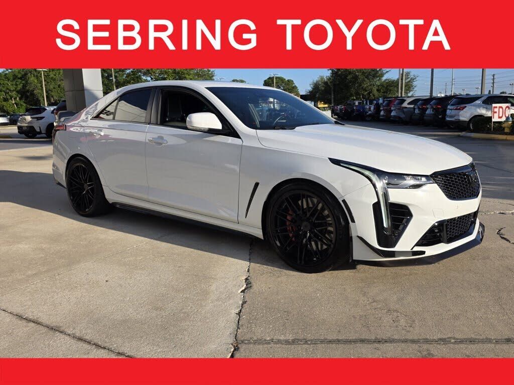 2024 CADILLAC CT4
