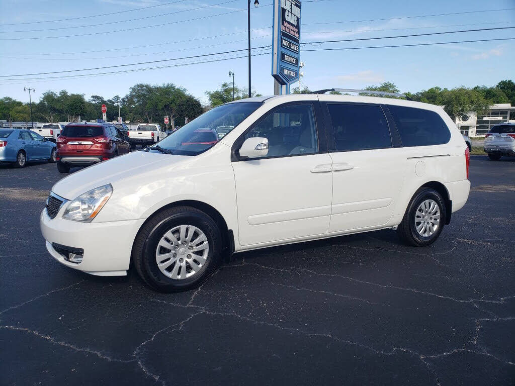 2014 KIA Sedona