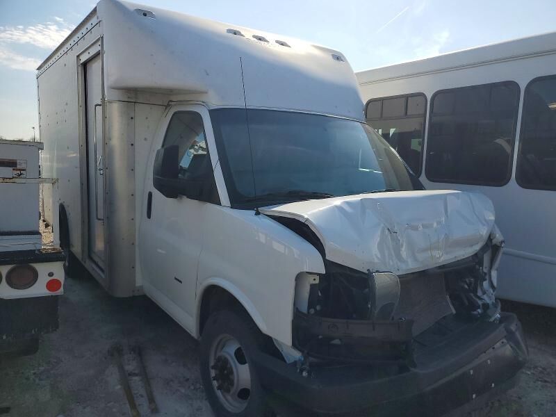 2021 CHEVROLET Express