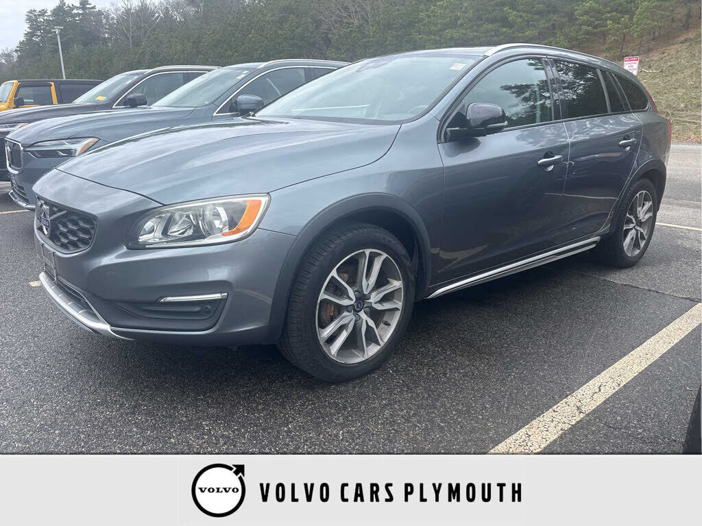 2018 VOLVO V60