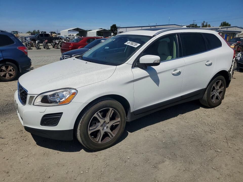 2011 VOLVO XC60