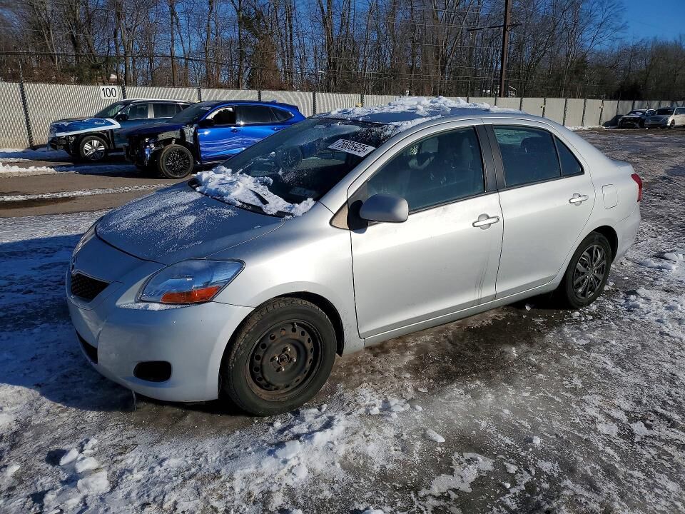 2009 TOYOTA Yaris