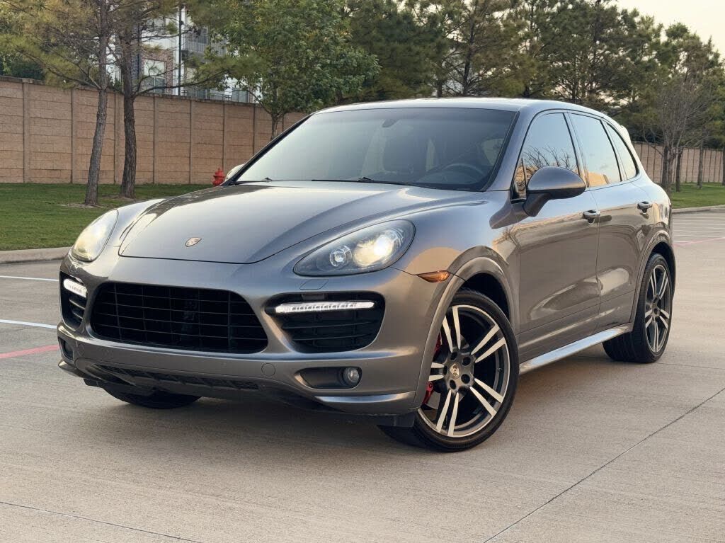 2013 PORSCHE Cayenne