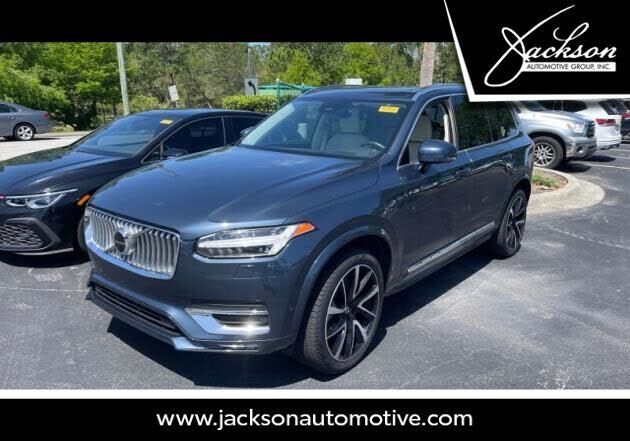 2023 VOLVO XC90
