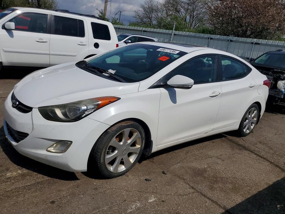 2013 HYUNDAI Elantra