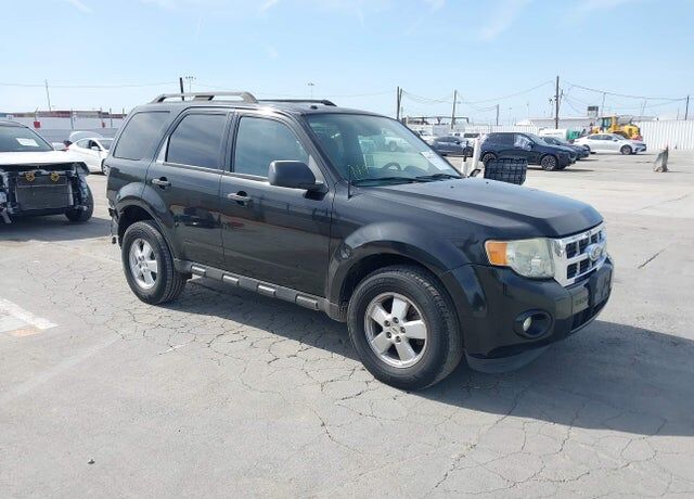 2011 FORD Escape
