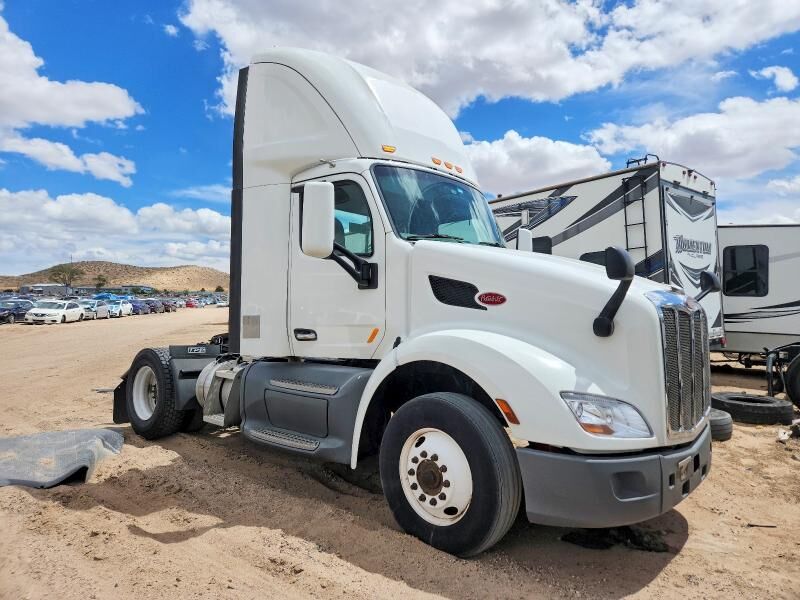 2018 PETERBILT 579