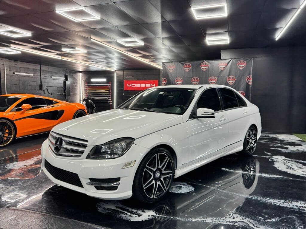 2014 MERCEDES-BENZ C-Class