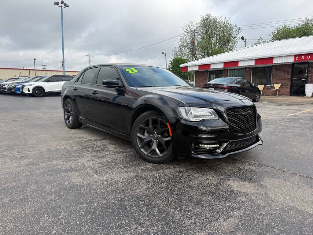 2023 CHRYSLER 300