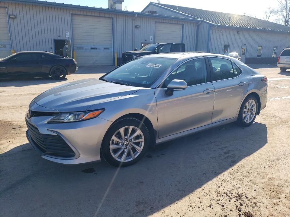 2024 TOYOTA Camry