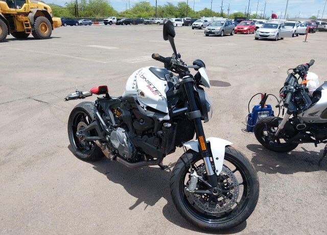 2025 DUCATI Monster