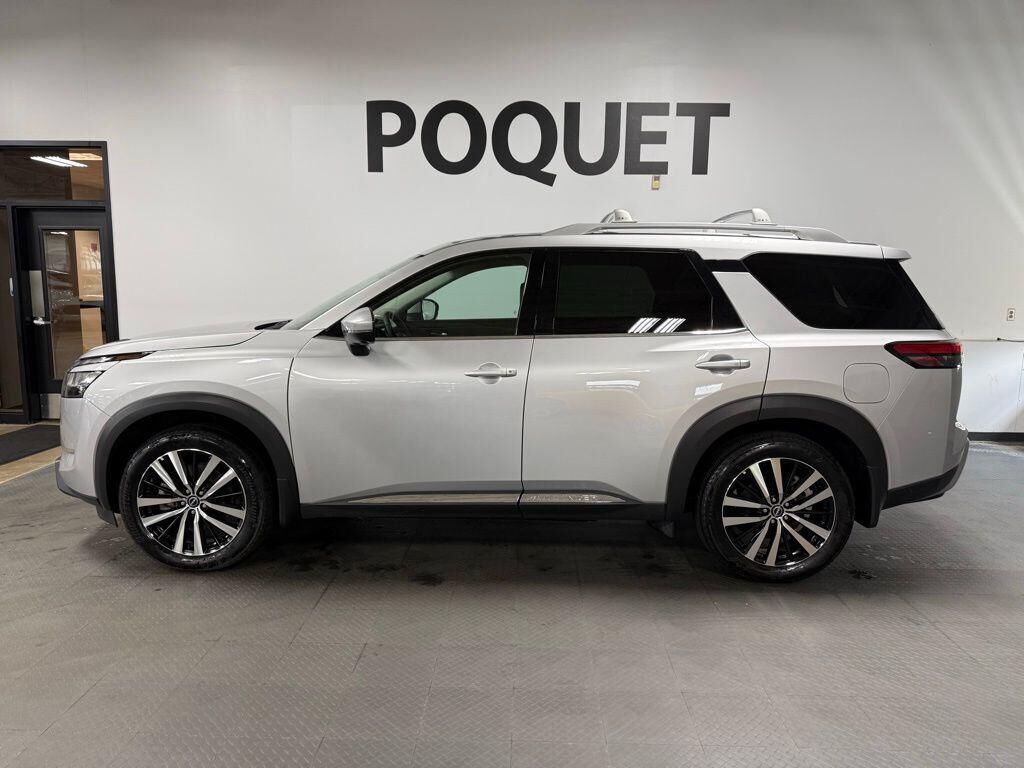 2024 NISSAN Pathfinder