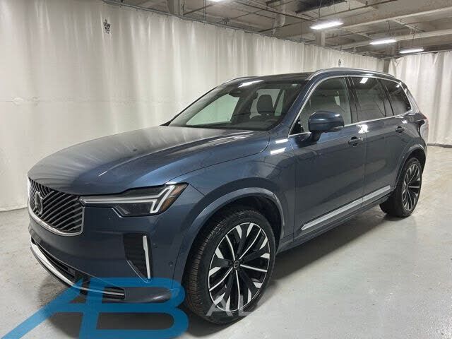 2025 VOLVO XC90