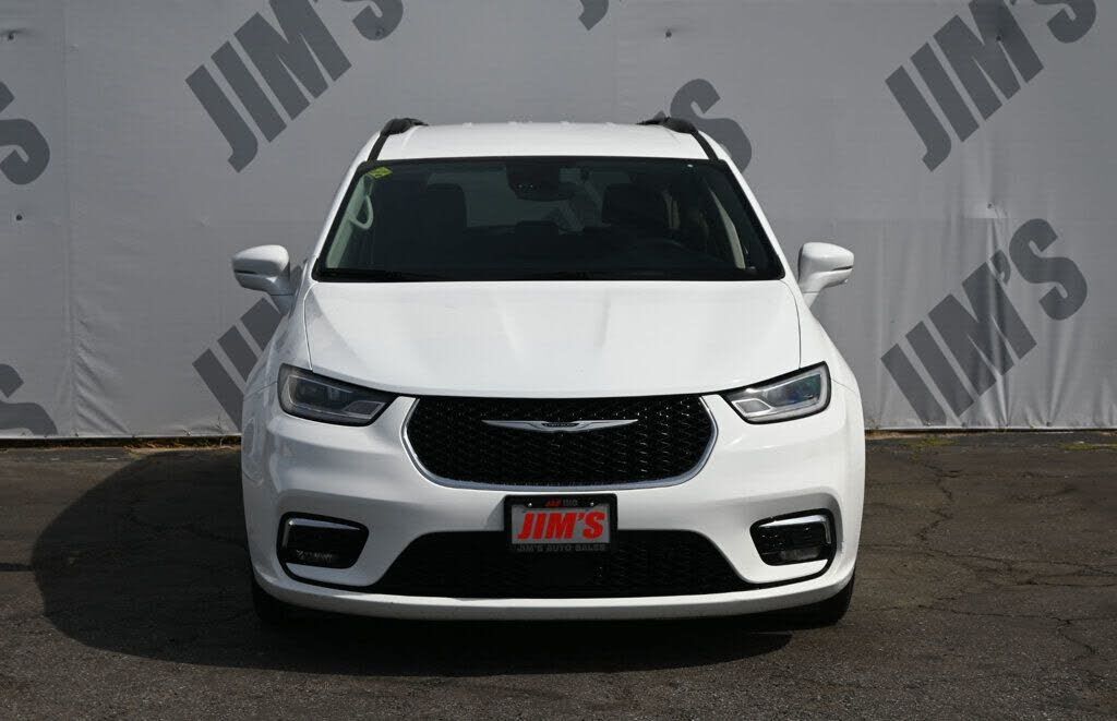 2022 CHRYSLER Pacifica