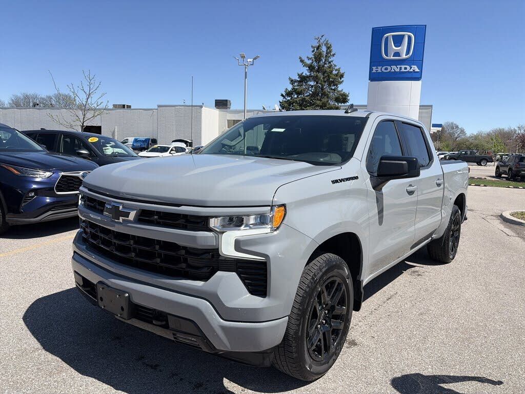 2024 CHEVROLET Silverado