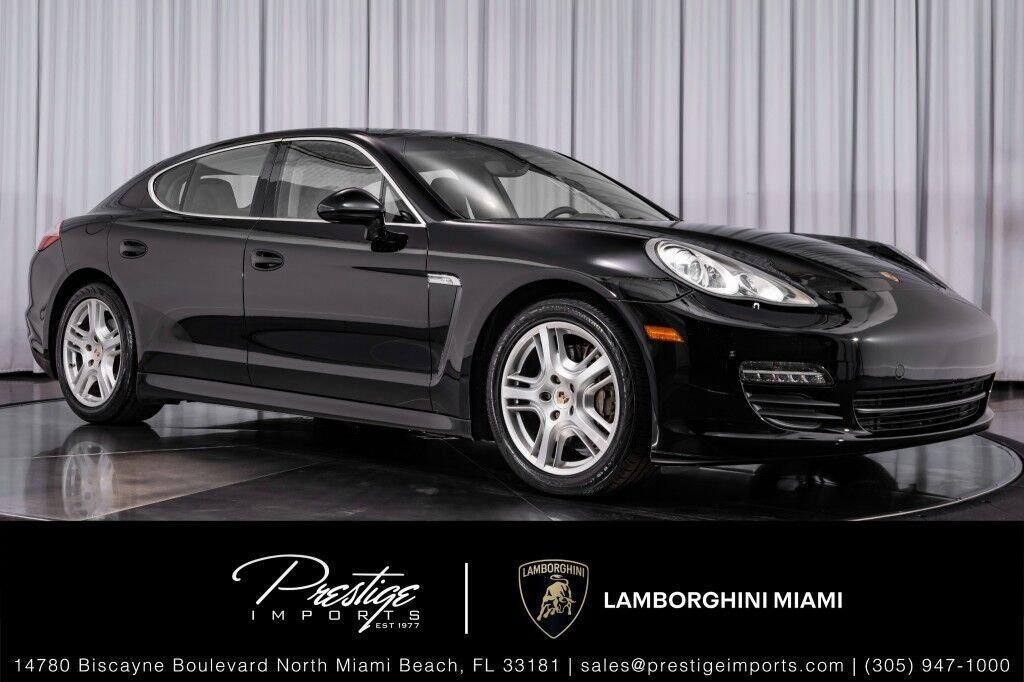 2010 PORSCHE Panamera