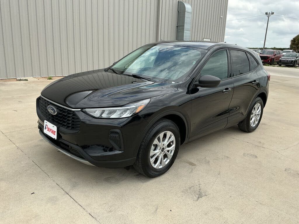2025 FORD Escape