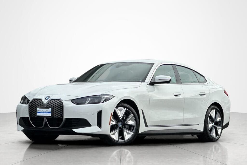 2025 BMW i4