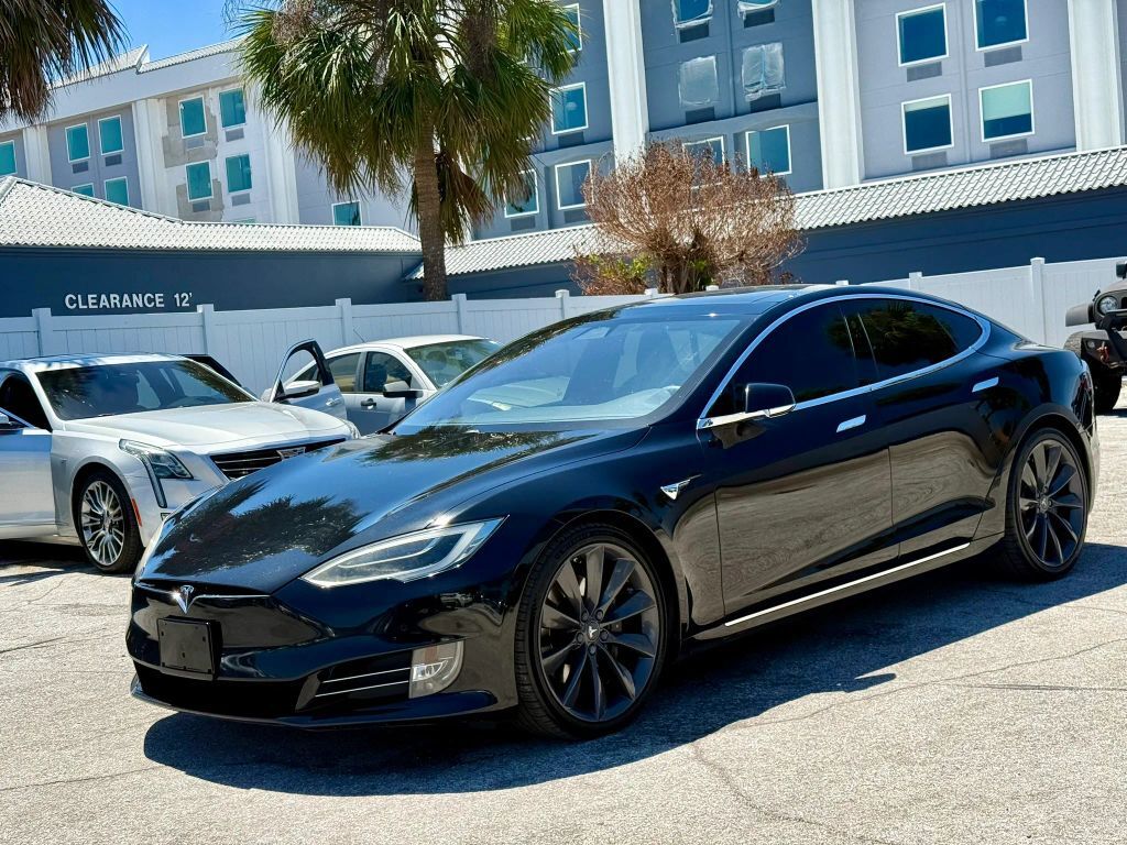 2017 TESLA Model S