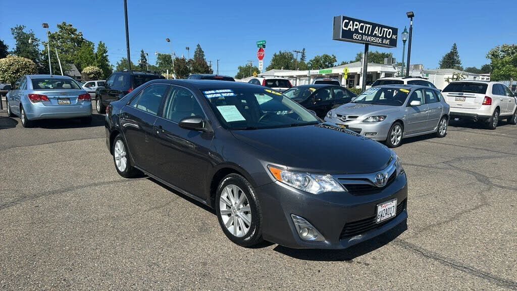 2012 TOYOTA Camry