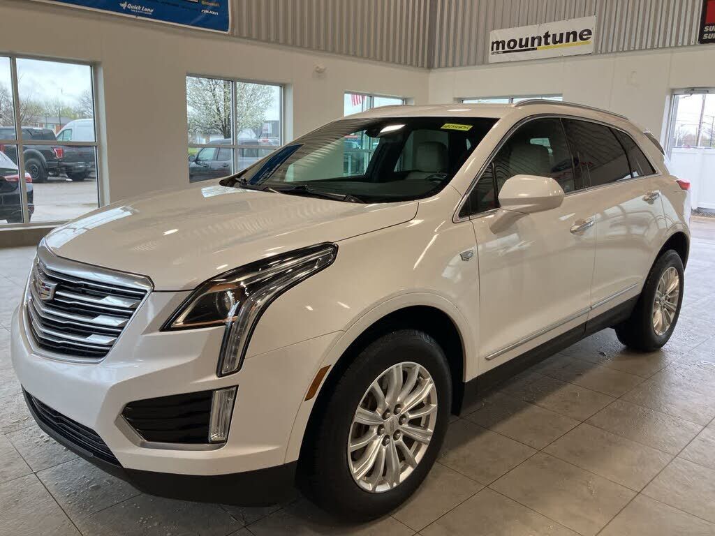 2017 CADILLAC XT5