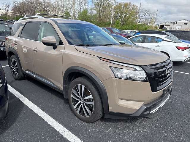 2023 NISSAN Pathfinder
