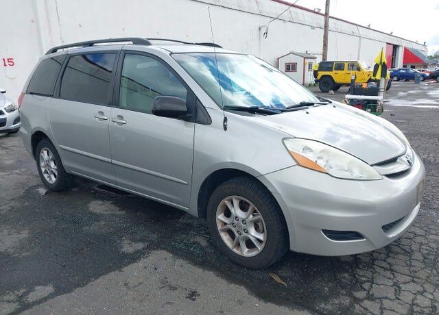 2006 TOYOTA Sienna