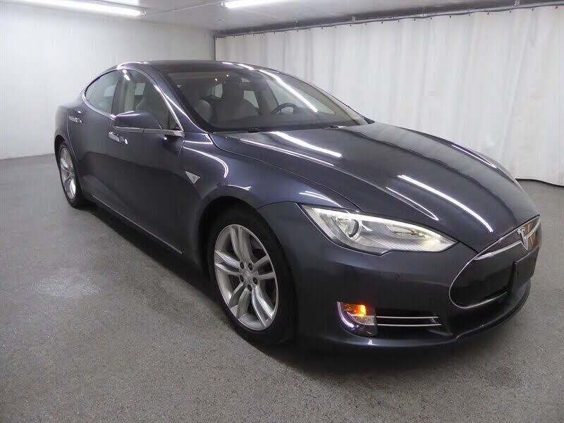 2015 TESLA Model S