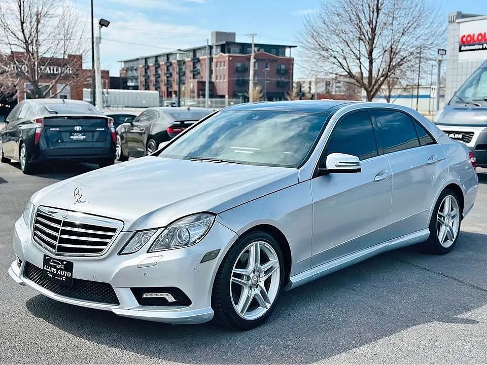 2011 MERCEDES-BENZ E-Class