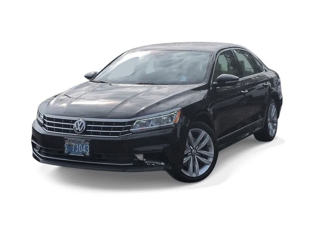 2017 VOLKSWAGEN Passat