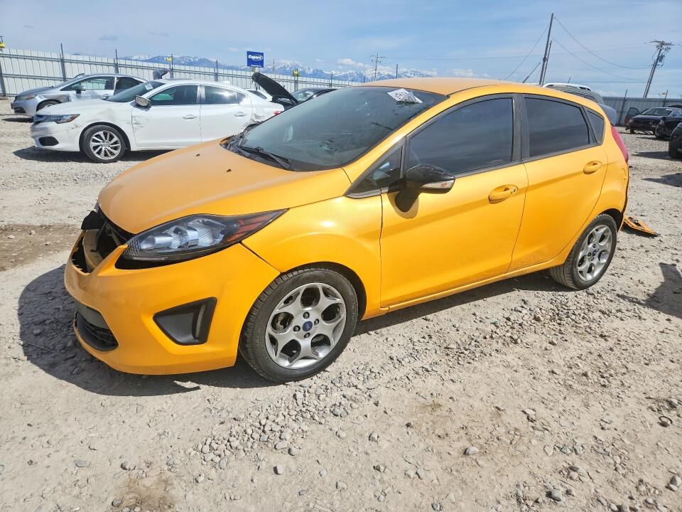 2013 FORD Fiesta