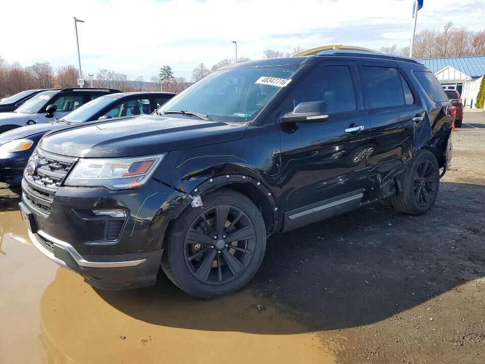 2018 FORD Explorer