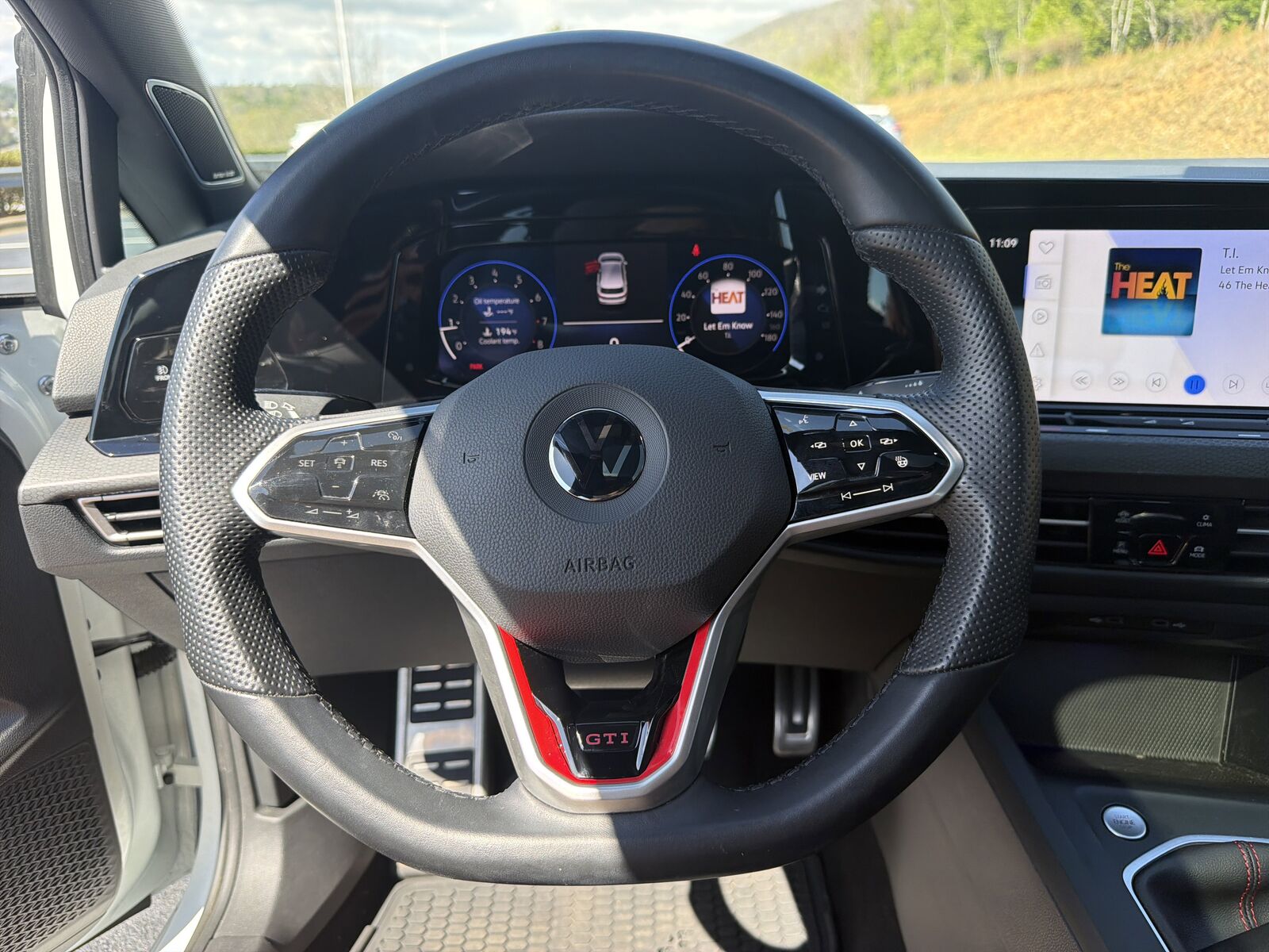 2022 VOLKSWAGEN Golf GTI