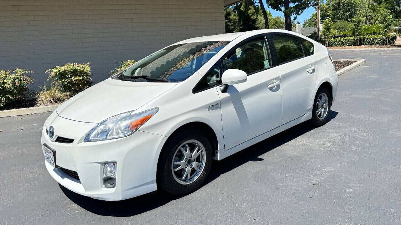 2011 TOYOTA PRIUS