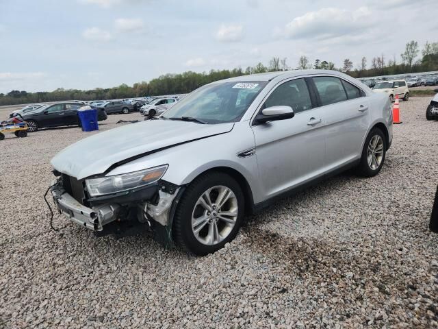 2015 FORD Taurus